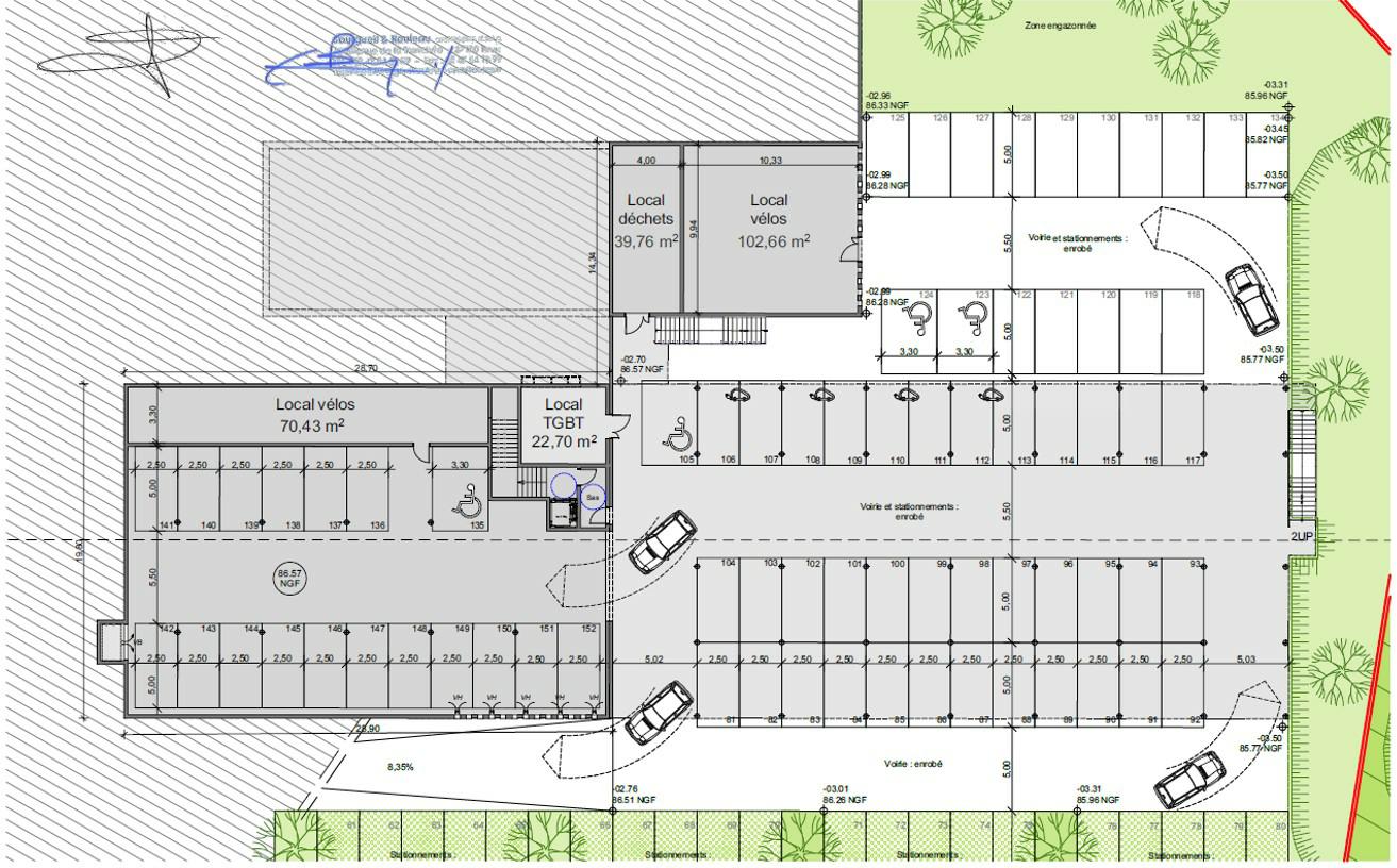 Bureau Saint-Cyr-sur-Loire 1762m² Vente bureau Saint-Cyr-sur-Loire Indre-et-Loire OVBUR2315896 2